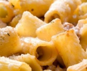 Pasta with béchamel